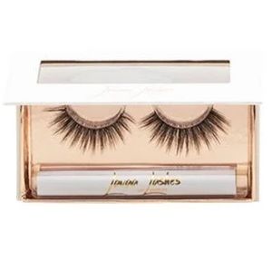 Lavaa Lashes: Premium Faux Mink